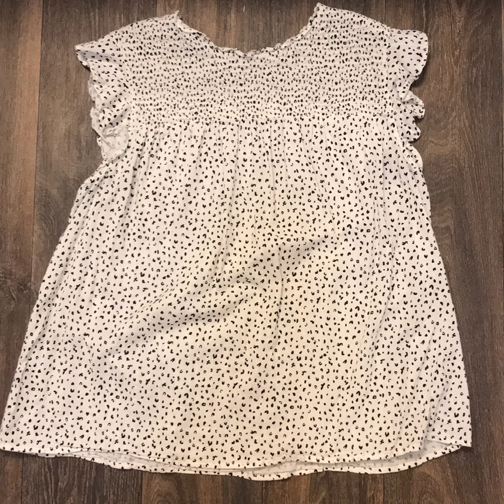 Old navy off white and black cheetah top